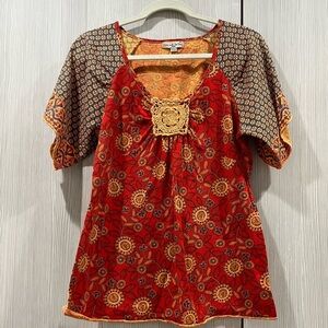 Live and Let‎ Live | Boho Floral Tee | Red, Yellow, Blue | Petite Large